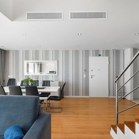 Charmy Villa Estoril By Amber Star Rent Кашкайш Екстериор снимка