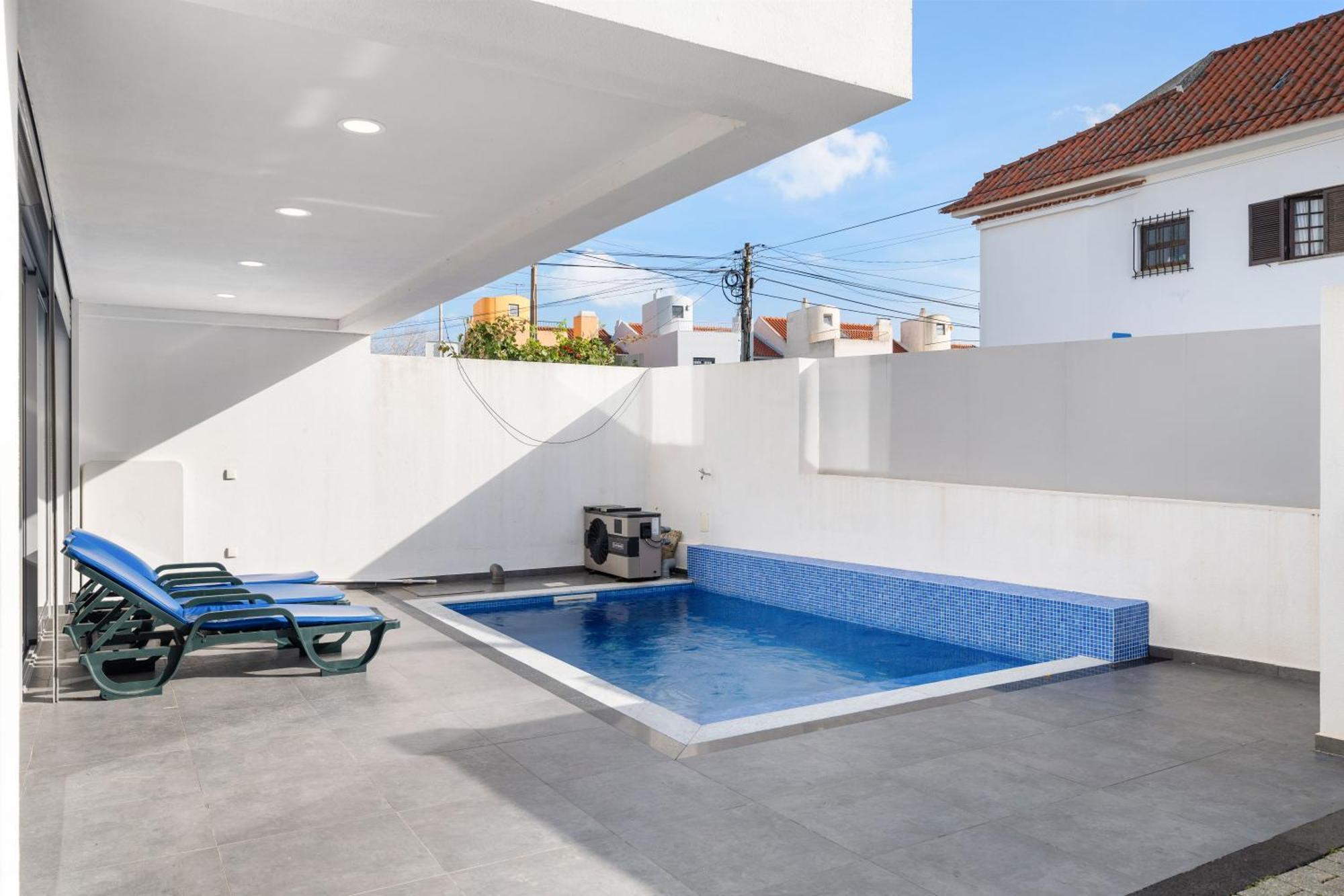 Charmy Villa Estoril By Amber Star Rent Кашкайш Екстериор снимка