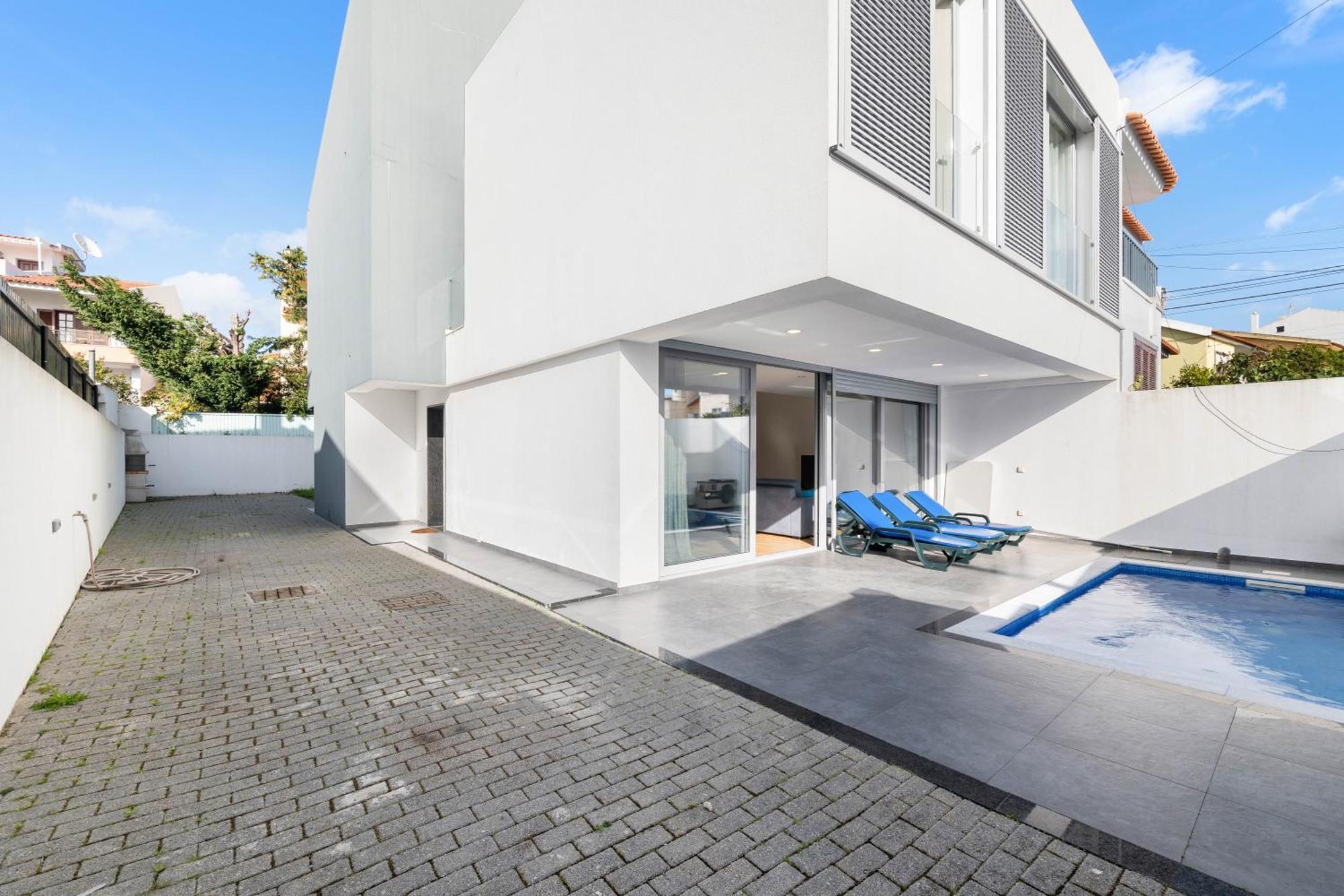 Charmy Villa Estoril By Amber Star Rent Кашкайш Екстериор снимка